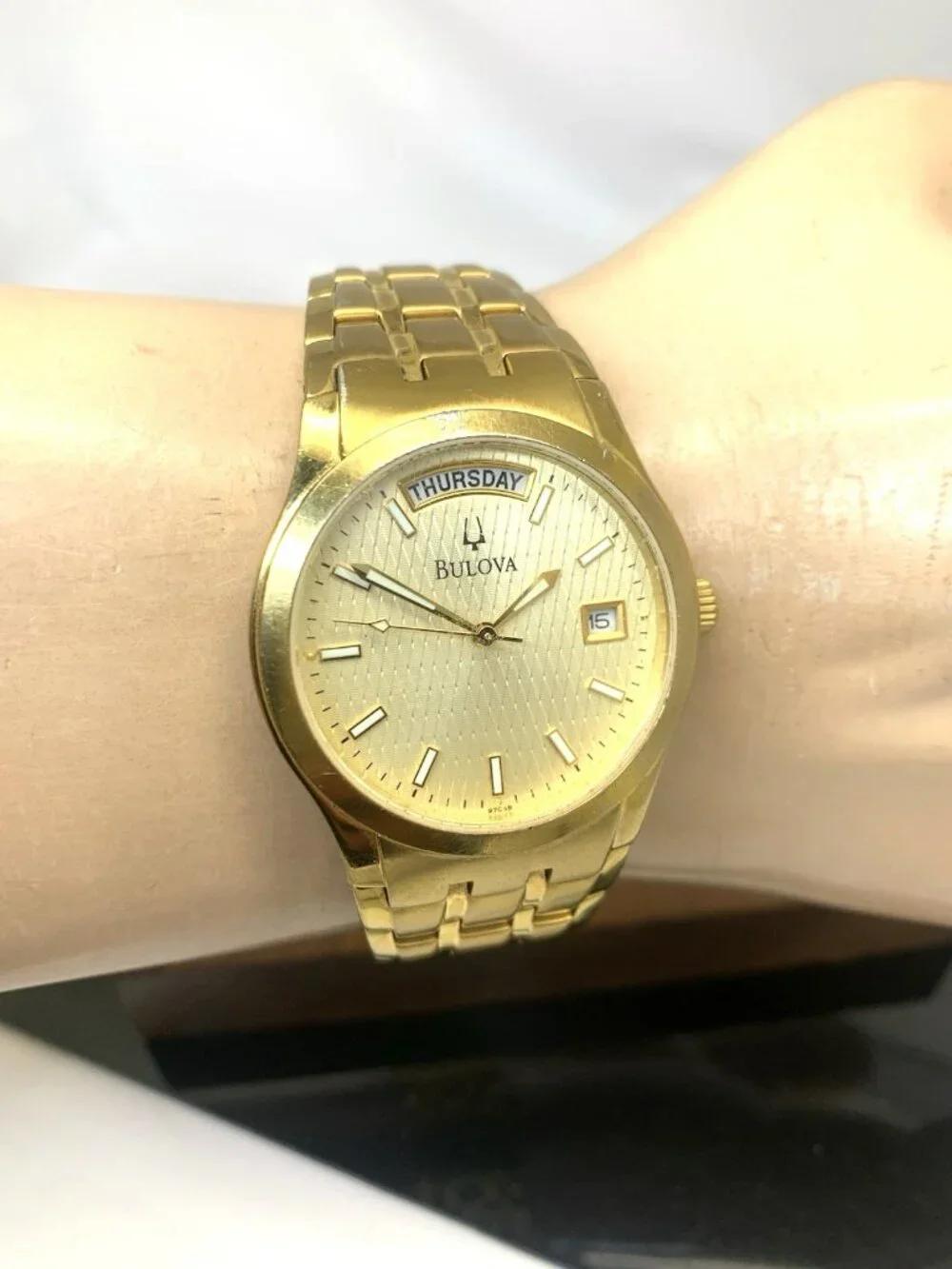 Bulova Men's Watch 97C48 Quartz Gold Dial Day Date Stainless Steel 36mm
